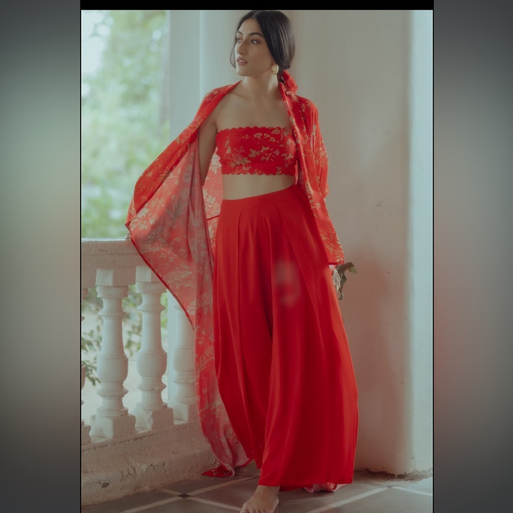 Paulmi and Harsh red 3 piece set. Size L. Bandau top, pants and cover up